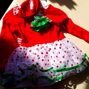 Little Lass Size 6 Girl Christmas dress